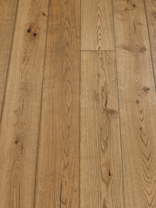 Alabaster Engineered Oak Flooring  1900mm x 190mm wide and 18mm thickness perfect for a luxury home