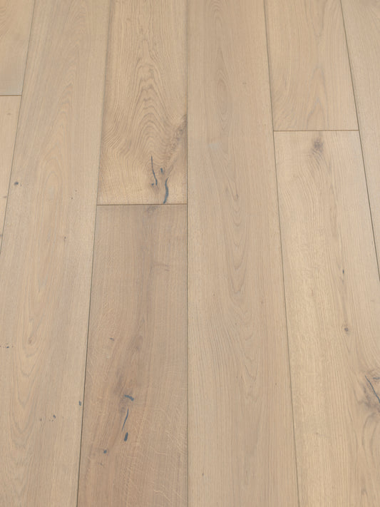 Dalston Engineered Oak Wide Plank | Light Coloured Flooring